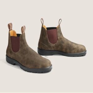 Blundstone #585 Classic Chelsea Boot- Size 8